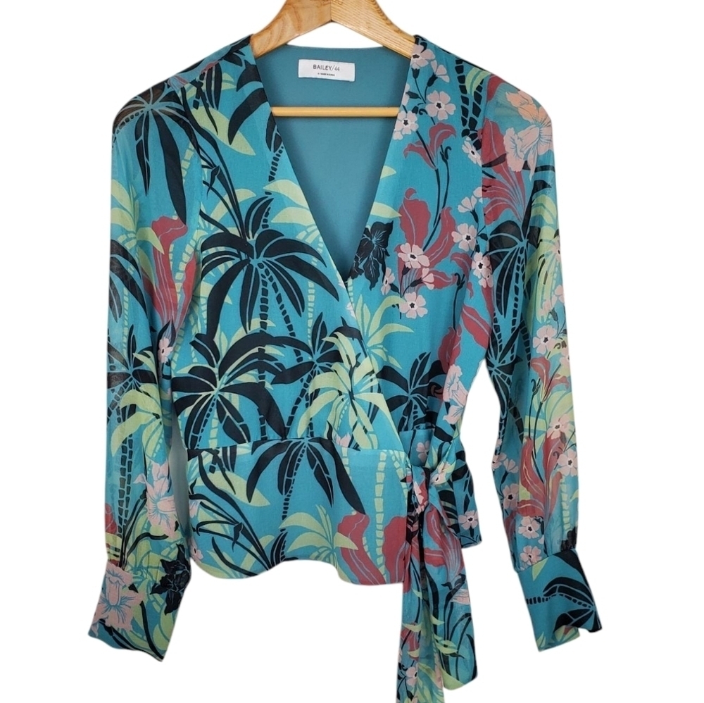 Bailey 44 Blue Floral Wrap Top. Size 4. #297